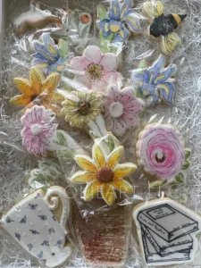 Decorative cookies with floral designs